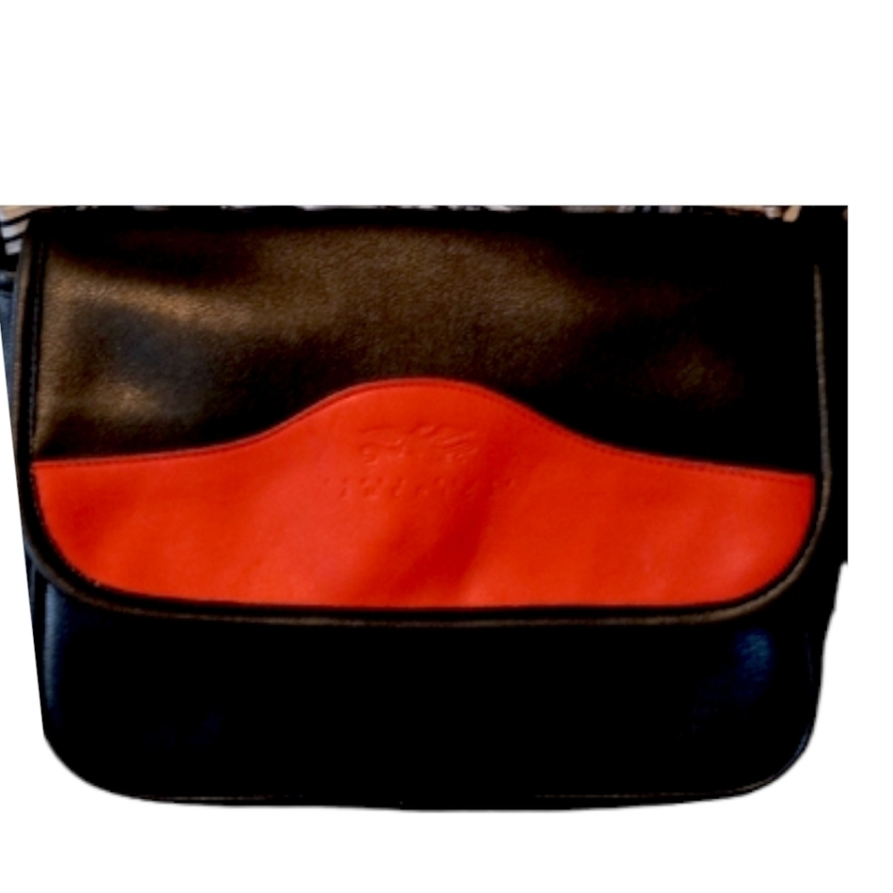 Perry Ellis Red & Black Leather Y2K Crossbody Shoulder Bag